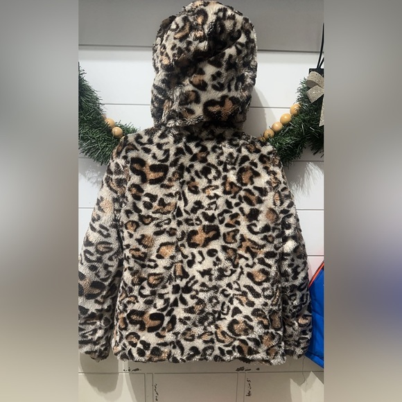 Girl’s reversible leopard coat - Picture 4 of 4